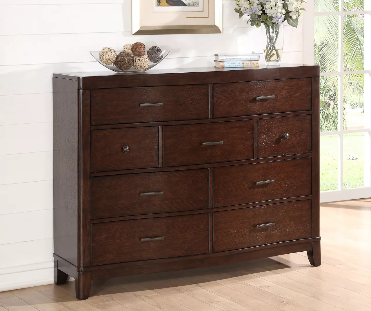 Manoticello Dresser - Image 2