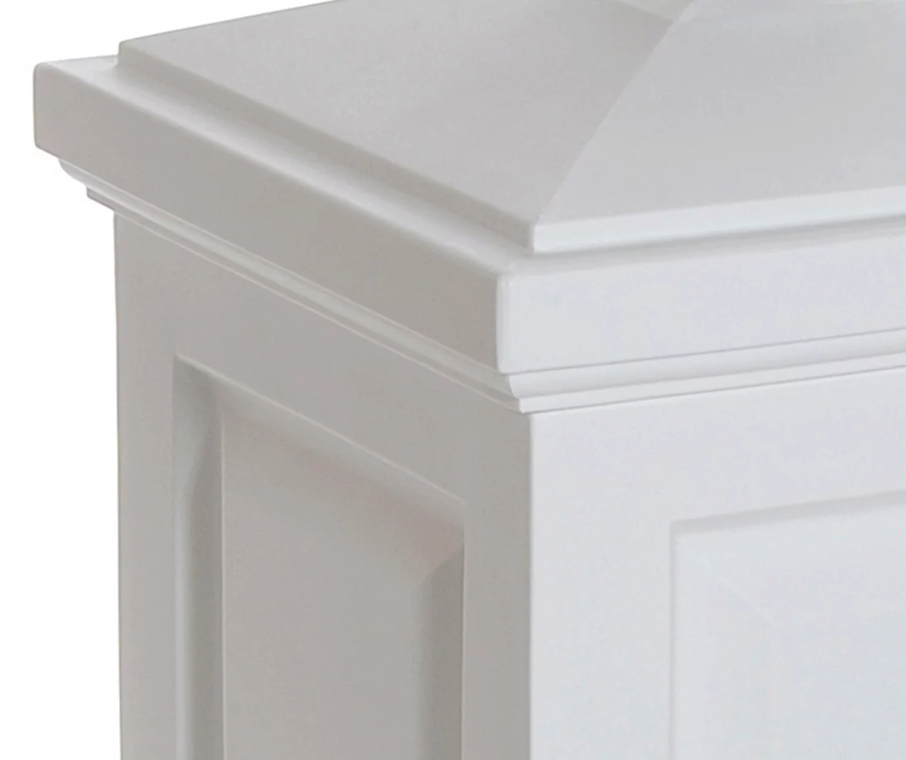 Berkshire White 45-Gallon Outdoor Storage Bin - Image 4