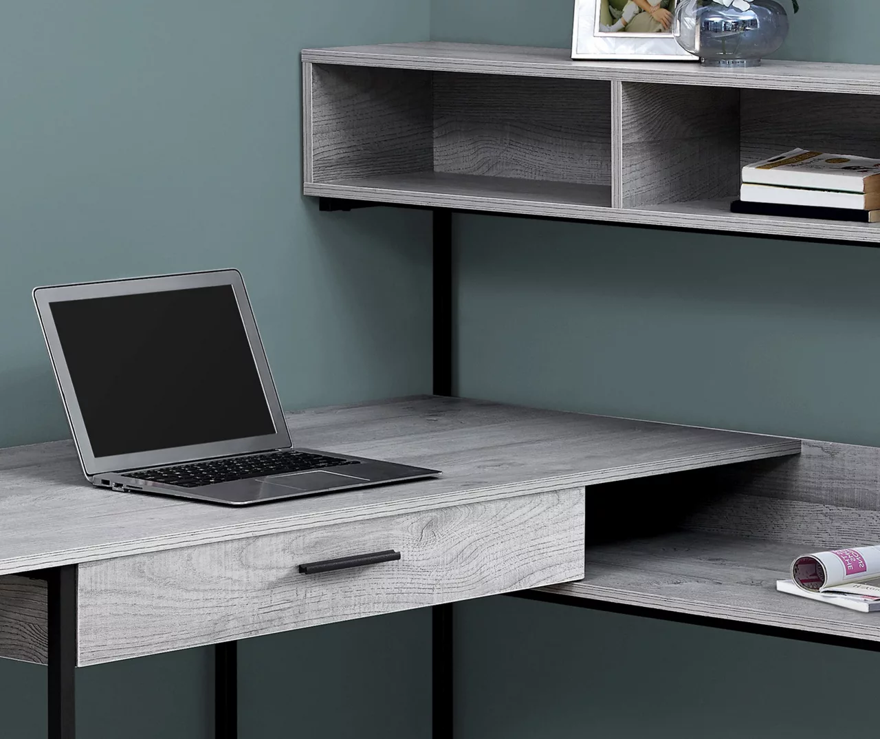 Monarch L-Shaped Corner Desk With Hutch - Image 5