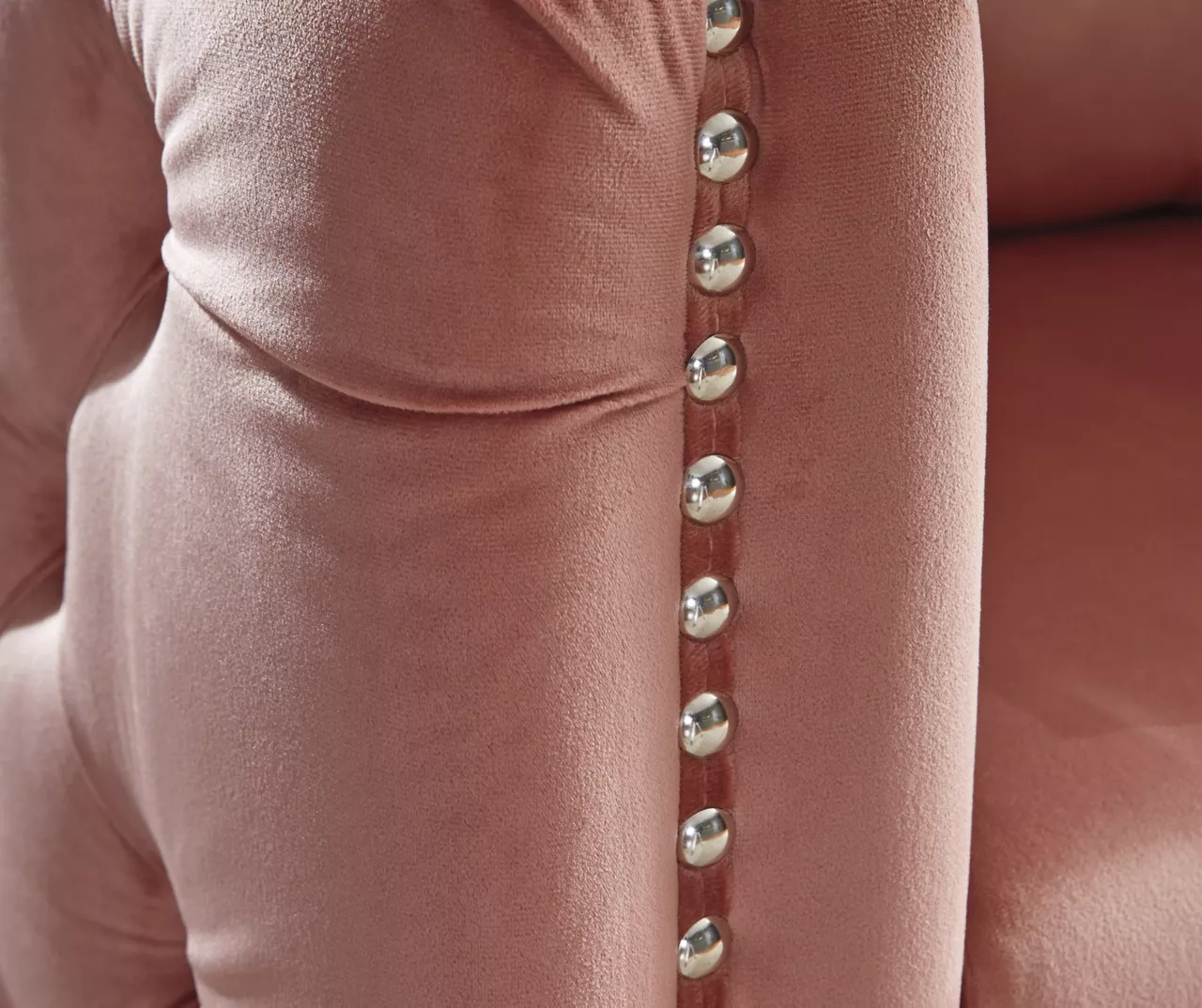 Lizmont Blush Tufted Velvet Accent Chair - Image 6