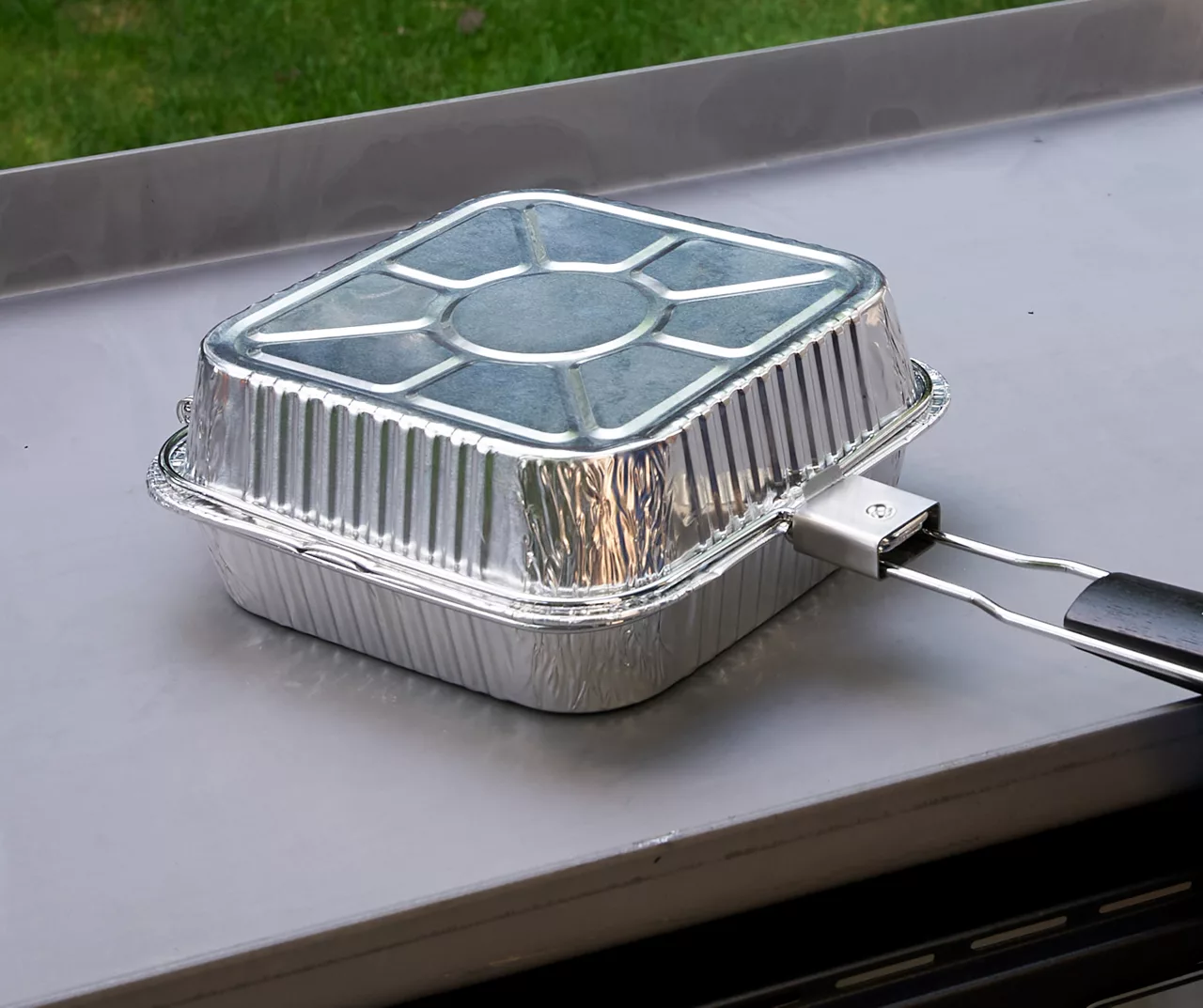 RAZOR Popcorn Maker With 4 Foil Trays - Image 5