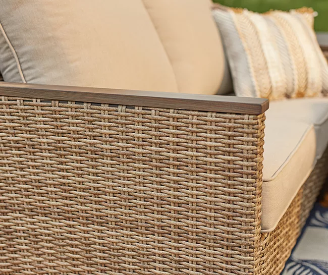 Broyhill Legacy Ardendale Sectional - Image 7